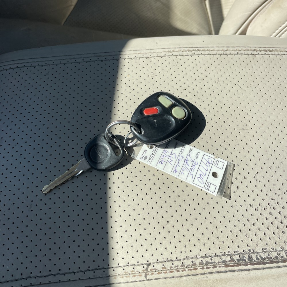 Cadillac Escalade Base 2005