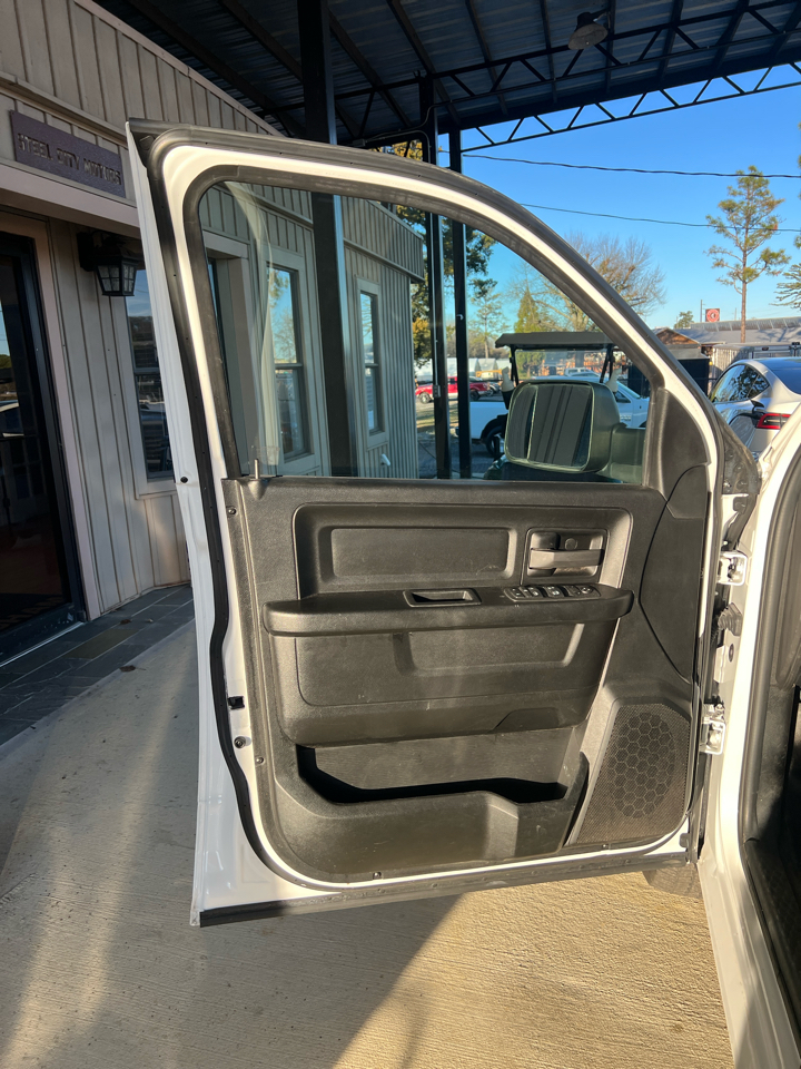 RAM 1500 Classic  2023