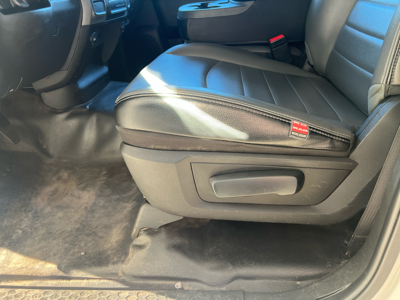 RAM 1500 Classic  2023