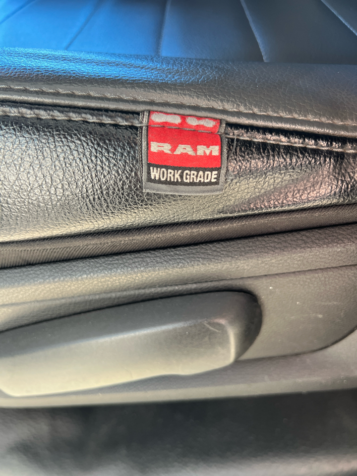 RAM 1500 Classic  2023