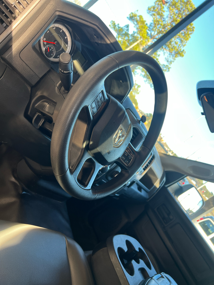 RAM 1500 Classic  2023