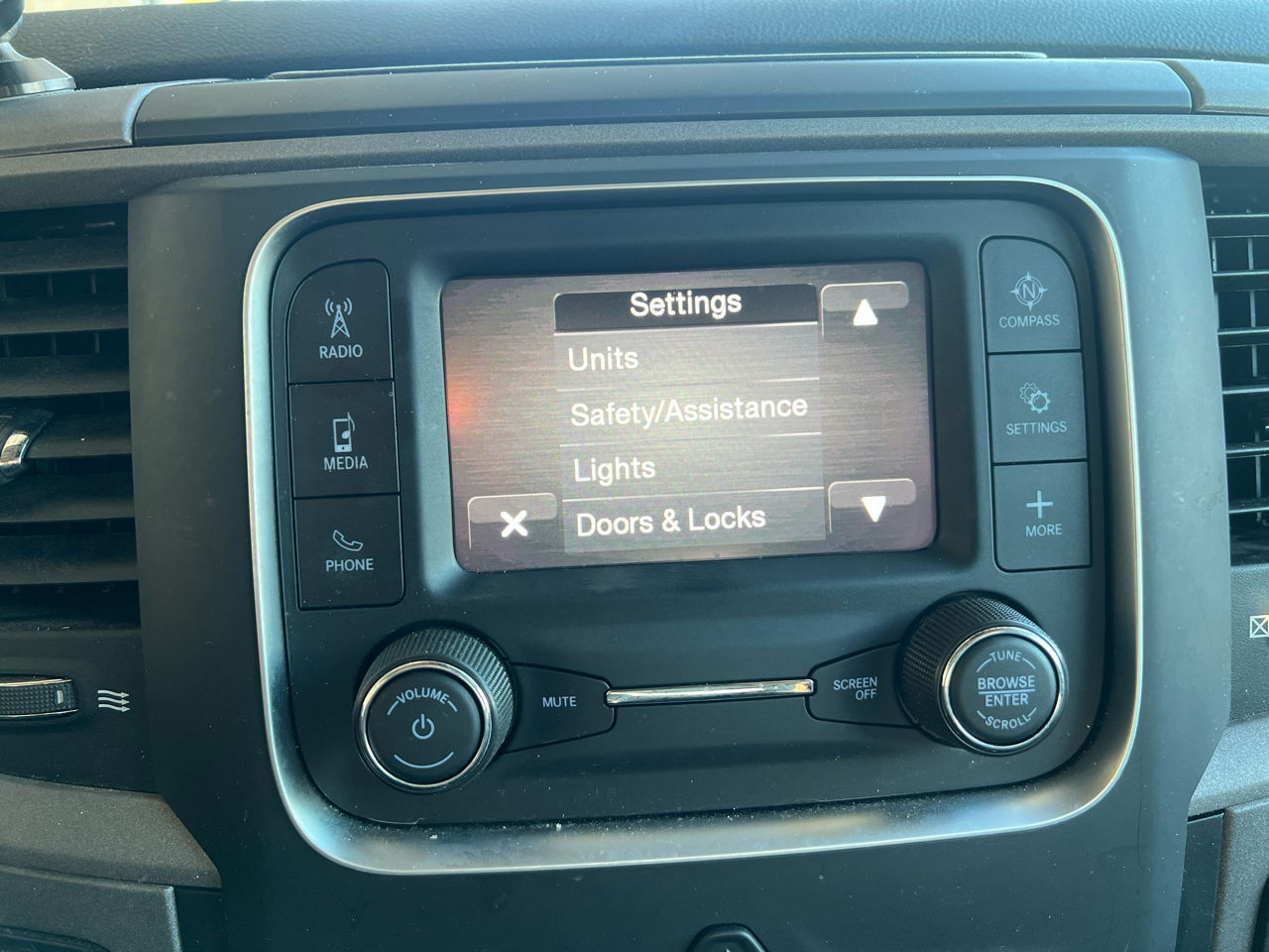 RAM 1500 Classic  2023