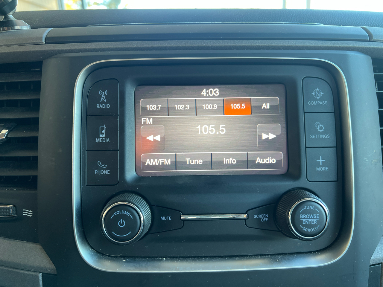 RAM 1500 Classic  2023