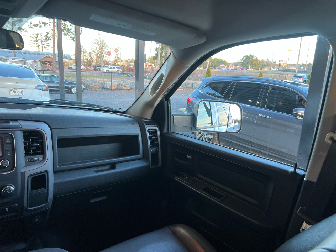 RAM 1500 Classic  2023