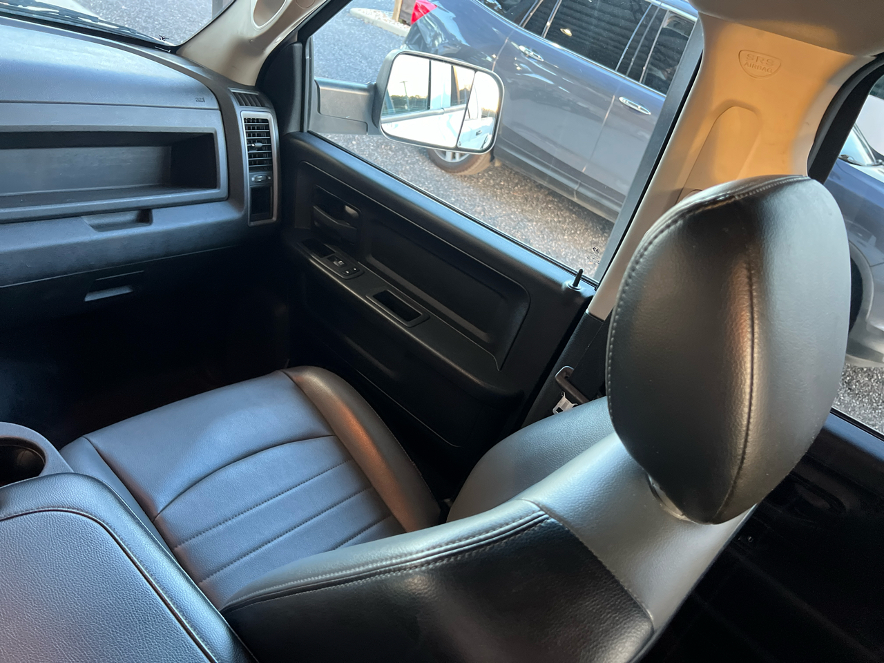 RAM 1500 Classic  2023