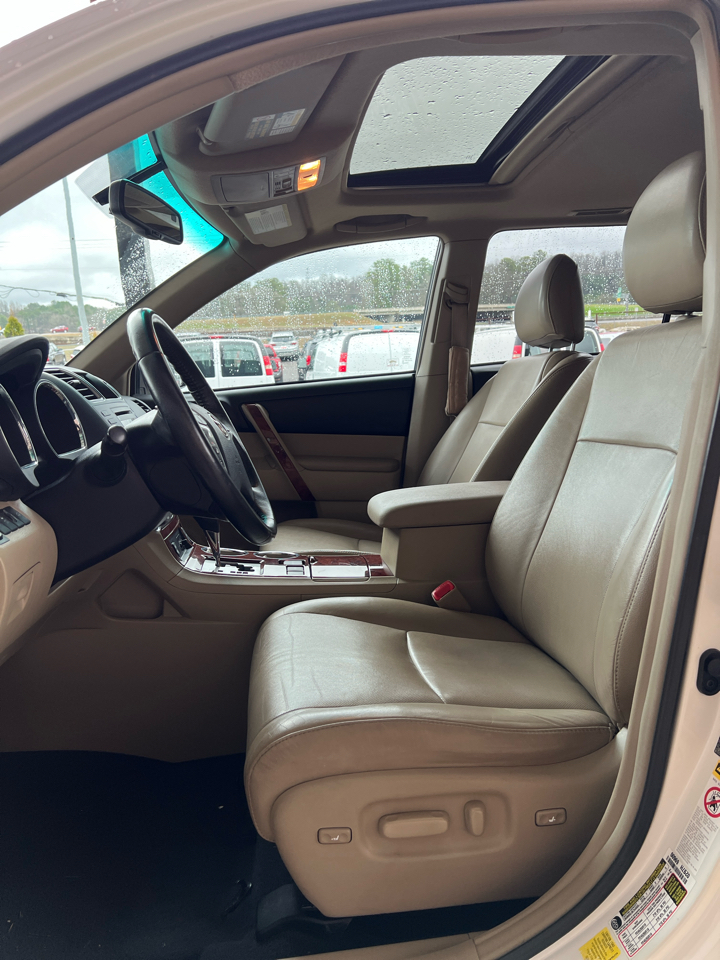 Toyota Highlander  2012