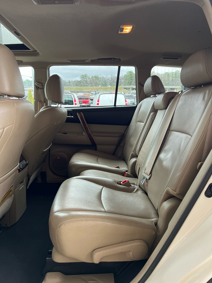 Toyota Highlander  2012