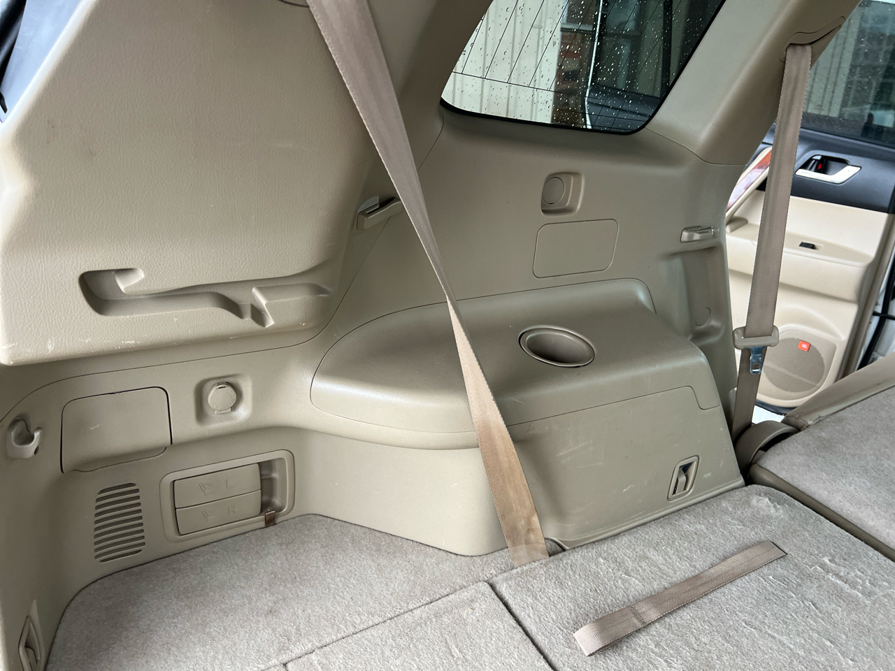 Toyota Highlander  2012