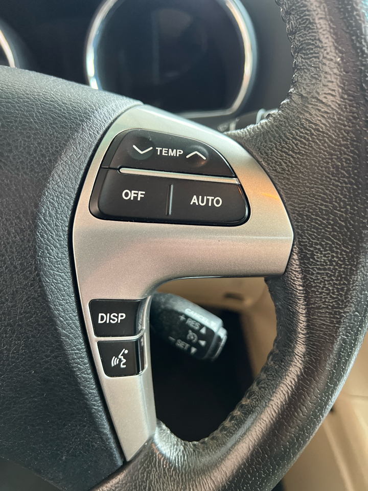 Toyota Highlander  2012