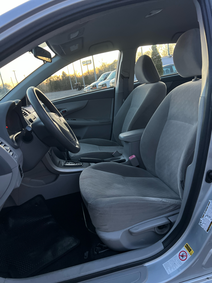 Toyota Corolla  2009