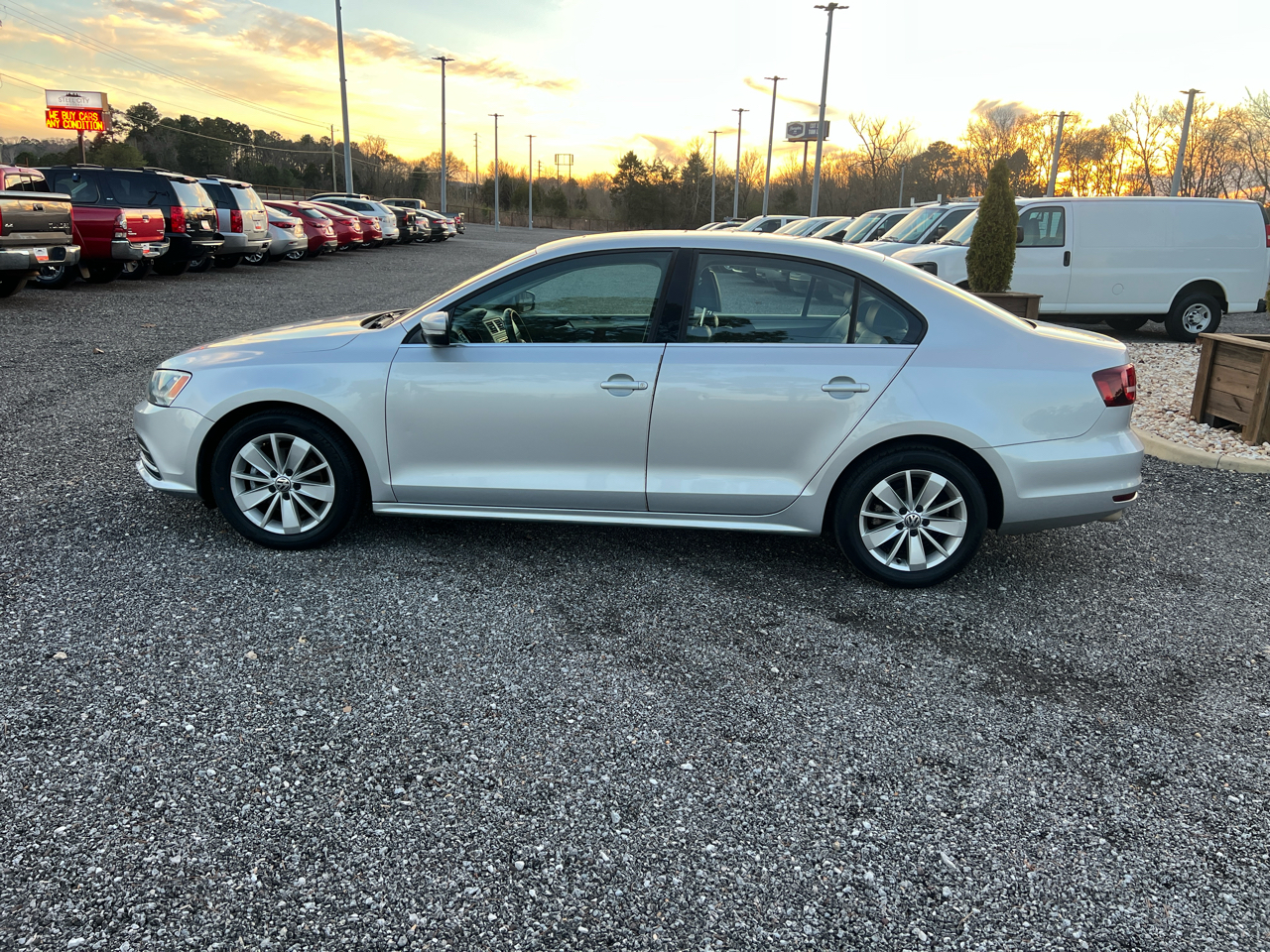 Volkswagen Jetta  2016