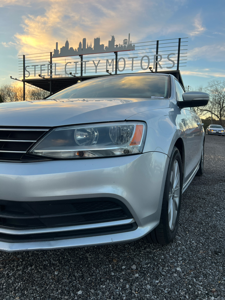 Volkswagen Jetta  2016