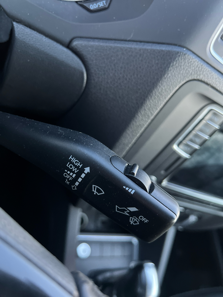 Volkswagen Jetta  2016