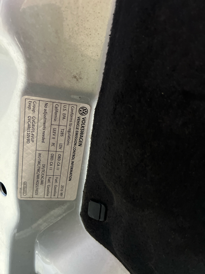 Volkswagen Jetta  2016