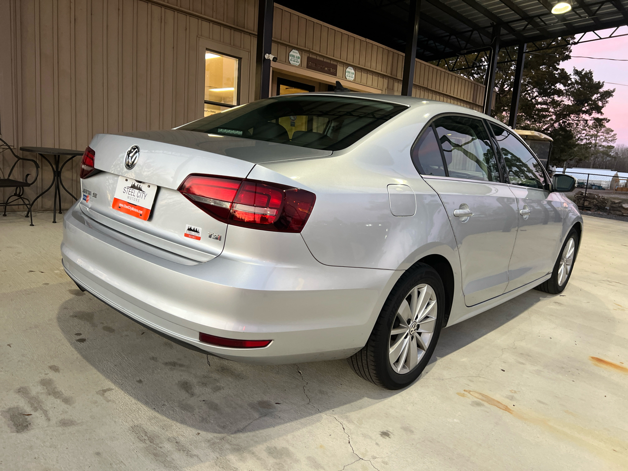 Volkswagen Jetta  2016