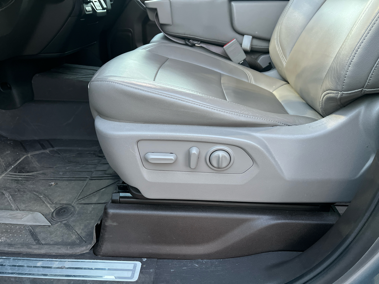 Chevrolet Silverado 1500  2019