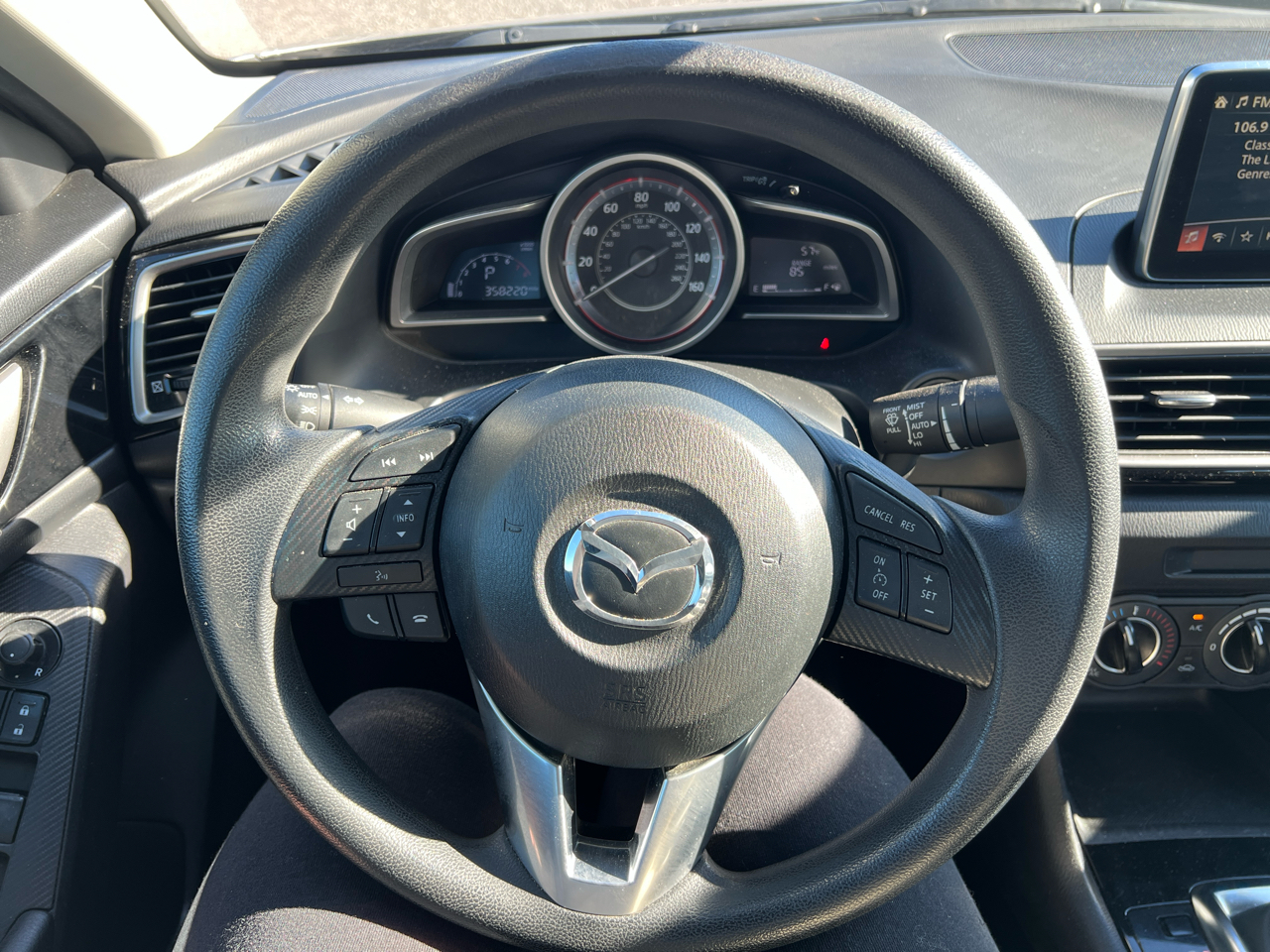 Mazda MAZDA3  2016