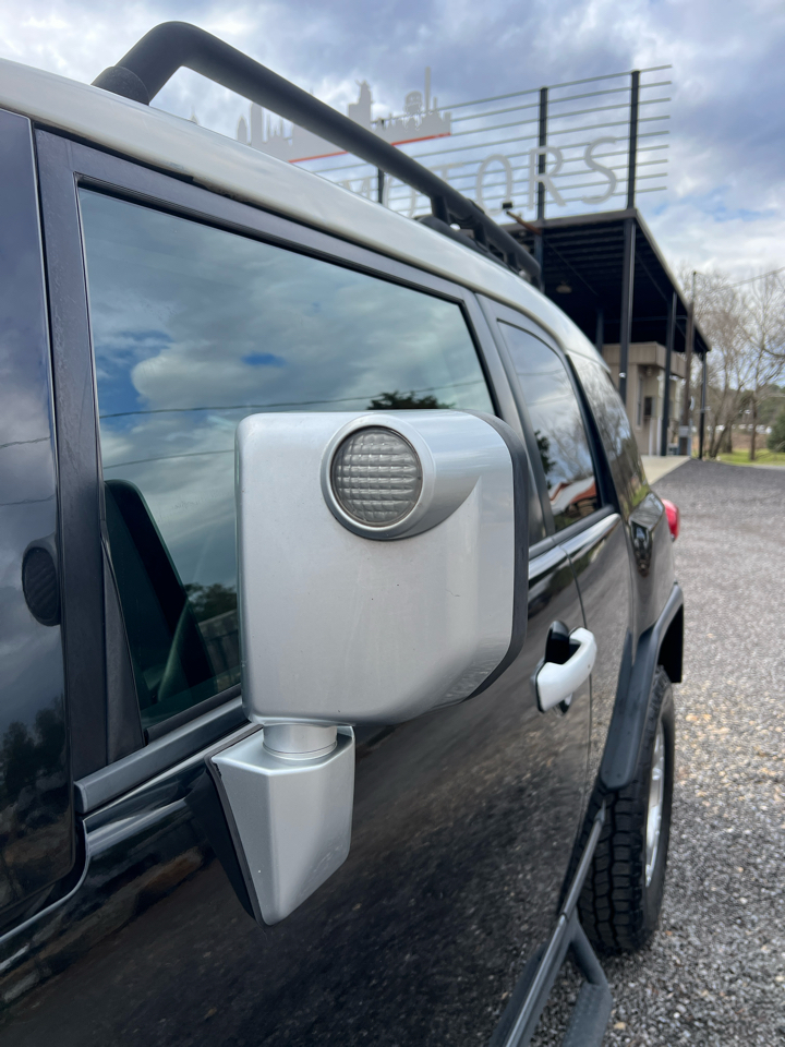 Toyota FJ Cruiser  2010