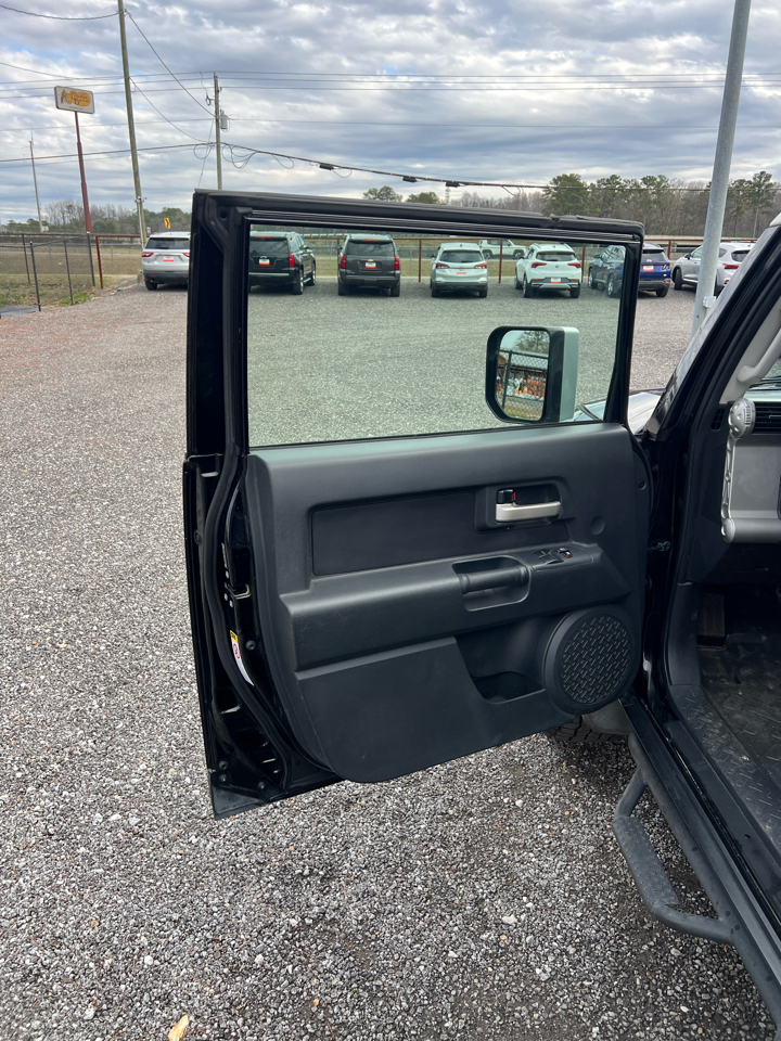 Toyota FJ Cruiser  2010