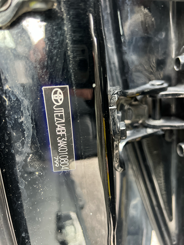 Toyota FJ Cruiser  2010