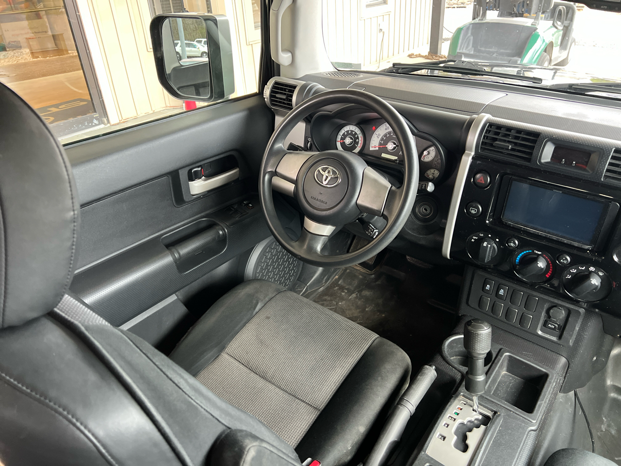 Toyota FJ Cruiser  2010