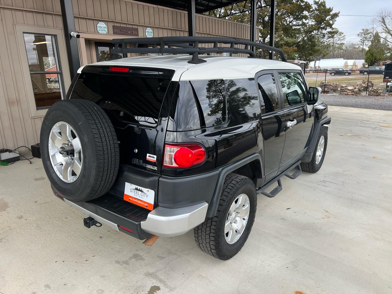 Toyota FJ Cruiser  2010