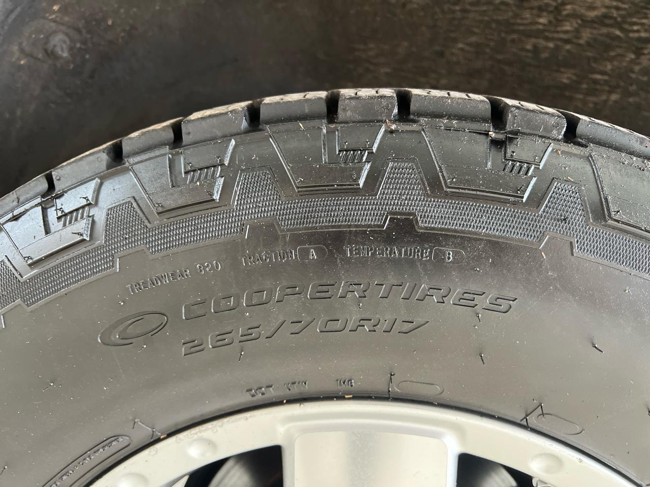 Toyota FJ Cruiser  2010