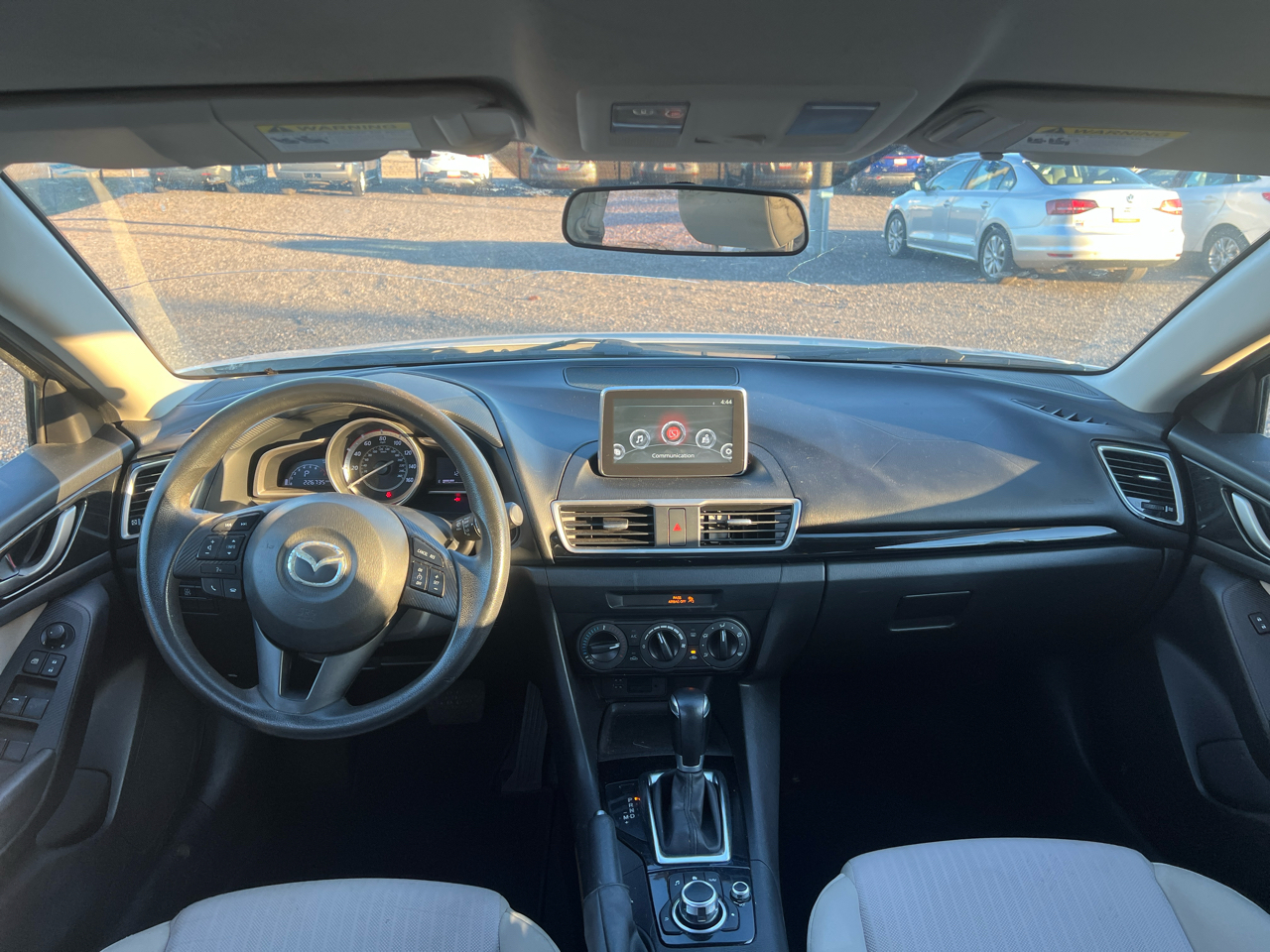 Mazda MAZDA3  2015
