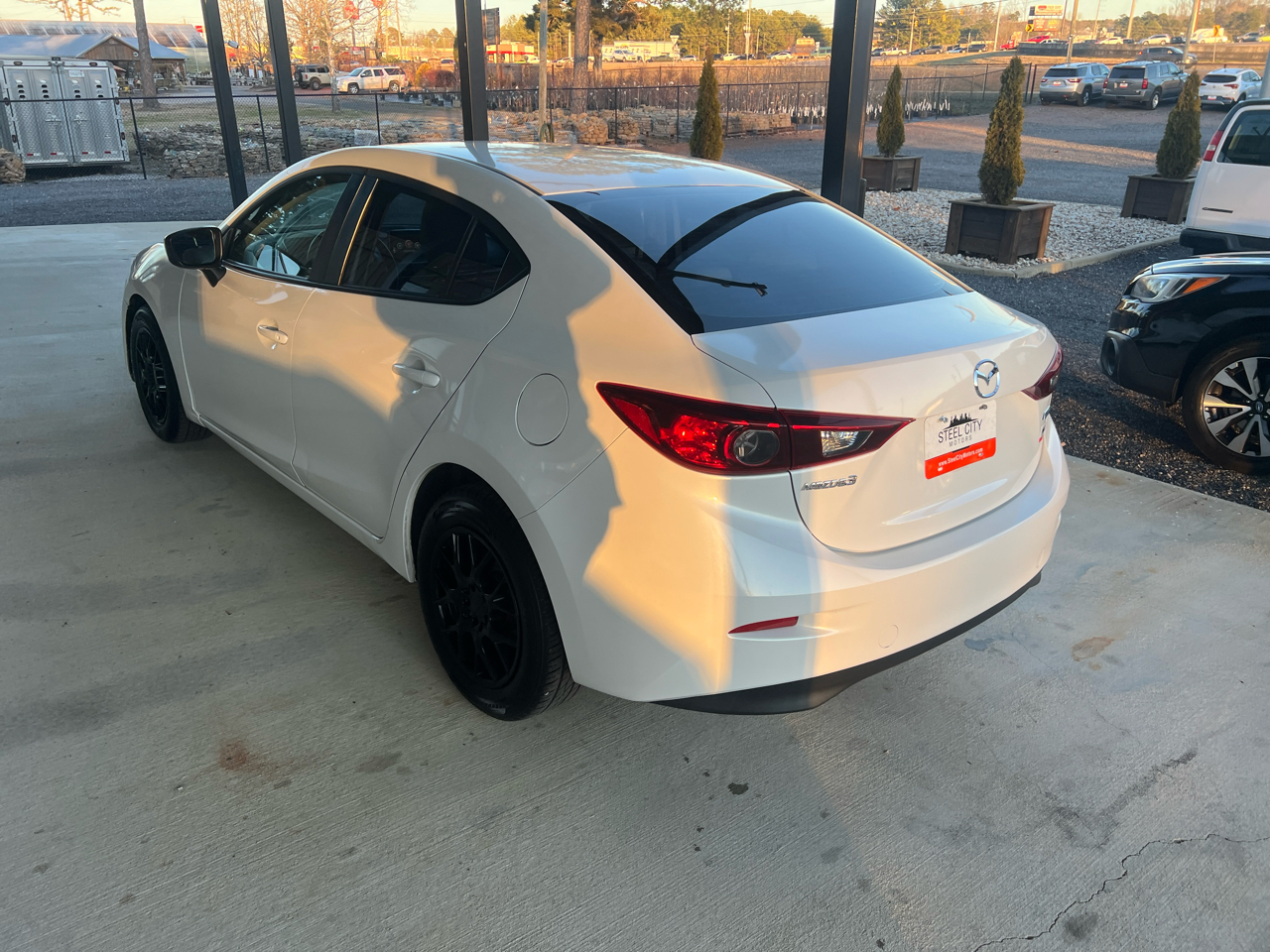 Mazda MAZDA3  2015
