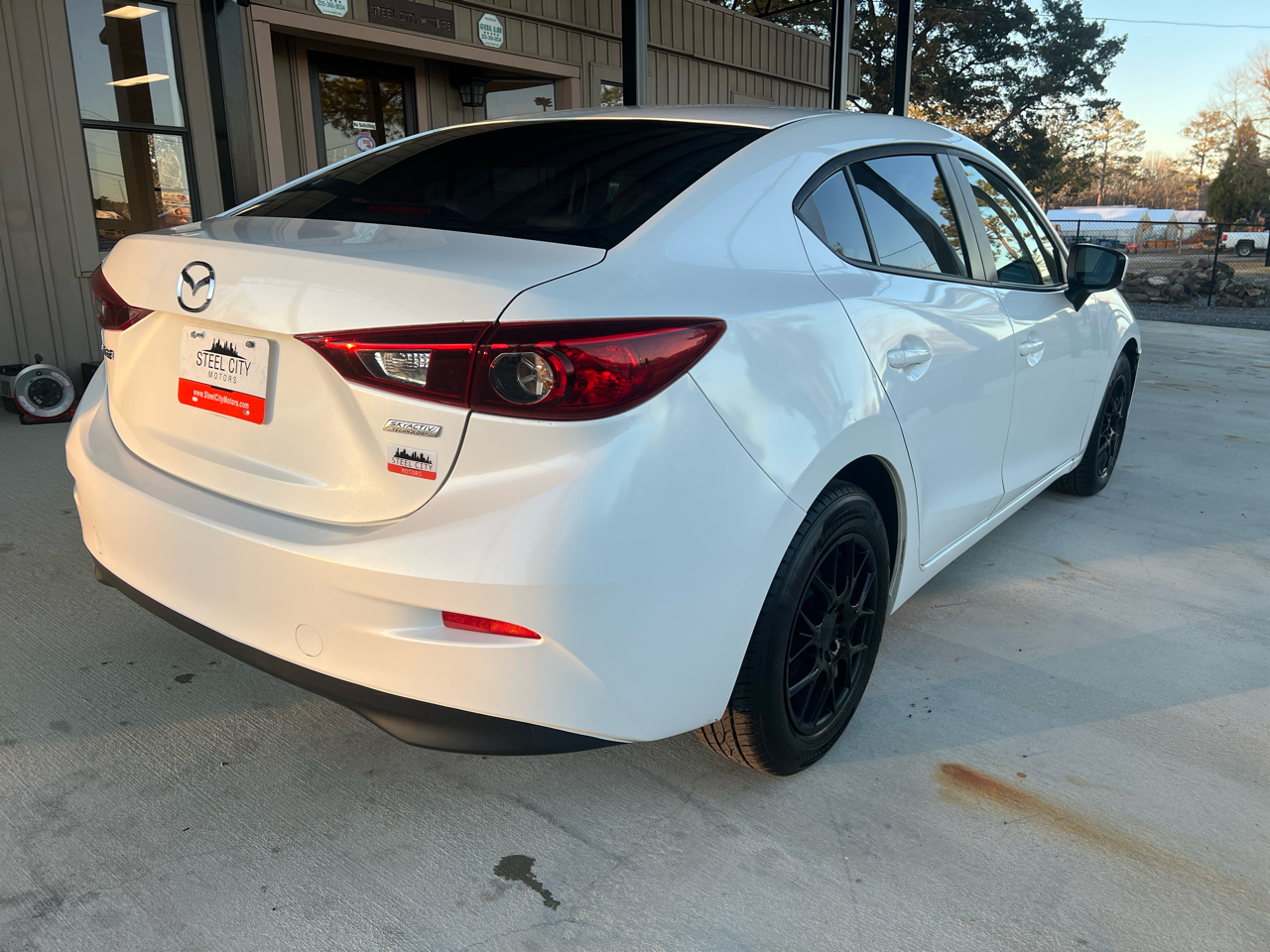 Mazda MAZDA3  2015