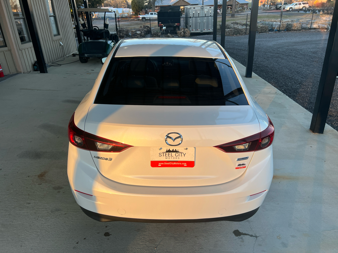 Mazda MAZDA3  2015