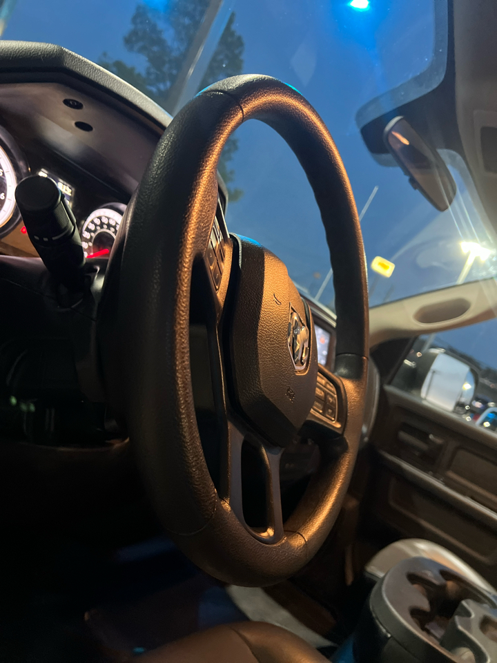 RAM 1500 Classic  2023