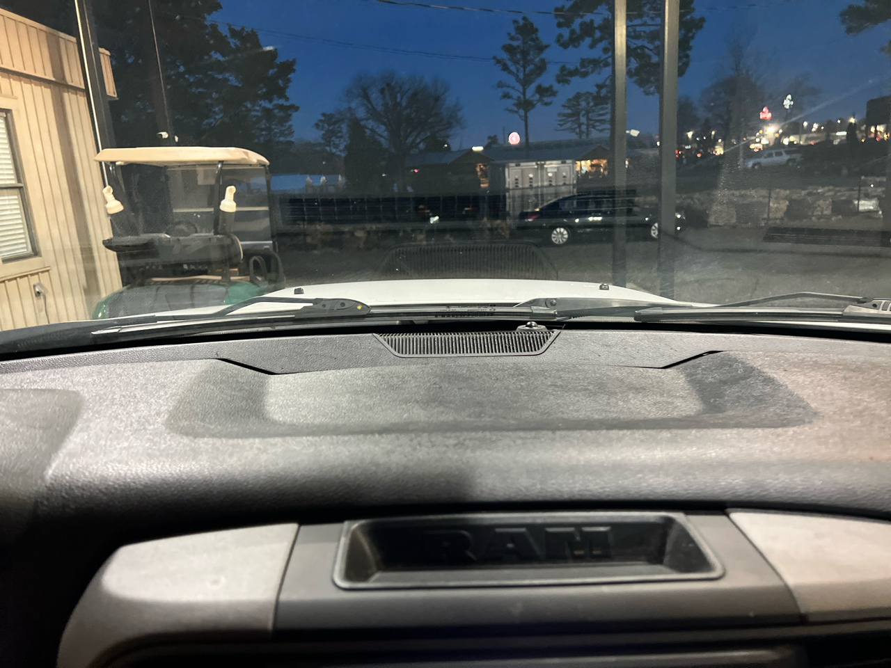 RAM 1500 Classic  2023