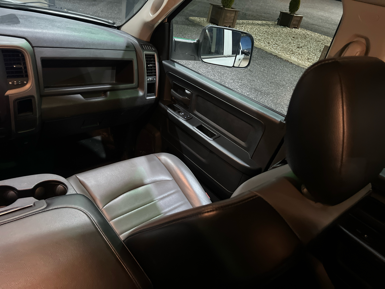 RAM 1500 Classic  2023