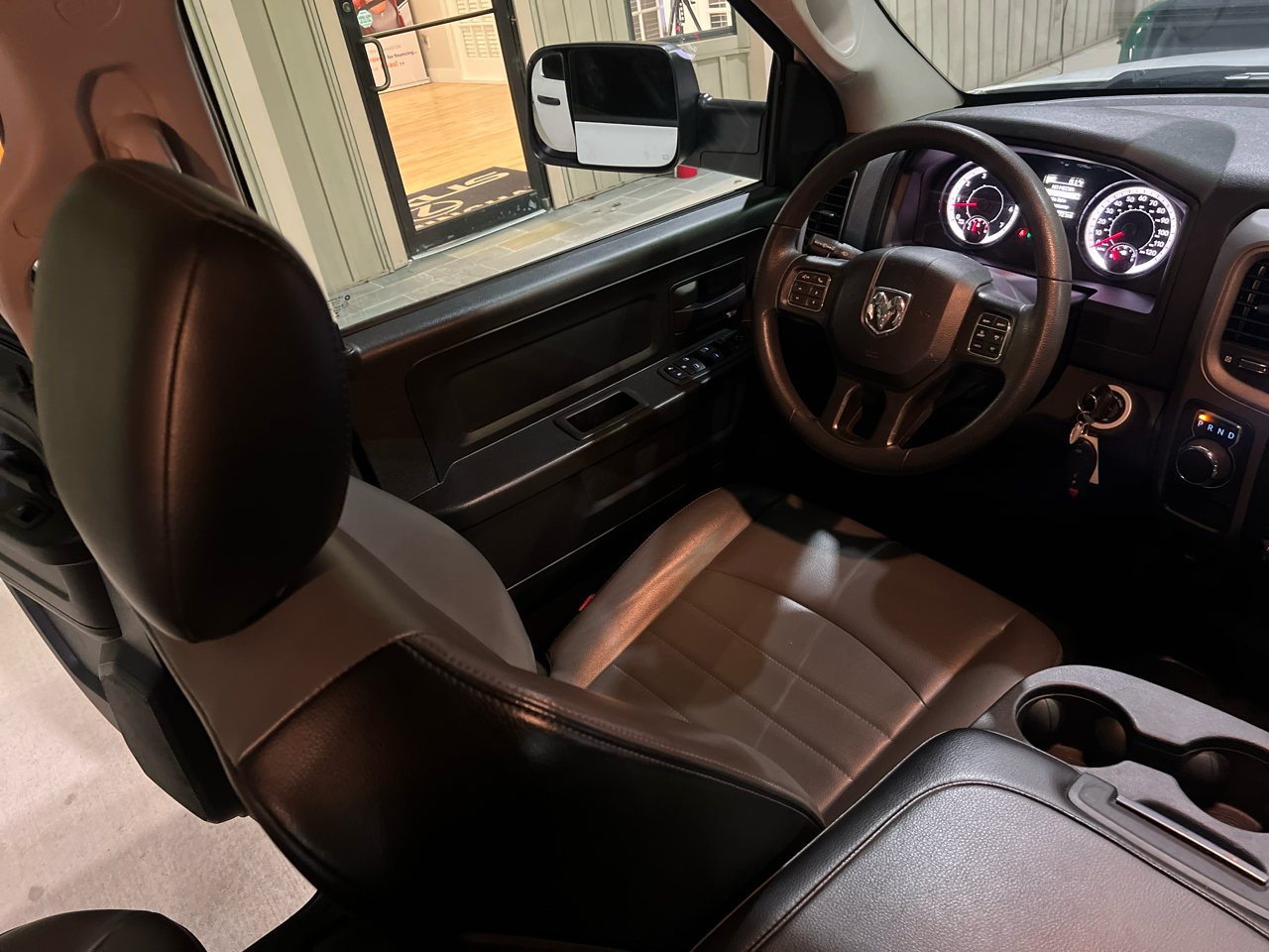 RAM 1500 Classic  2023