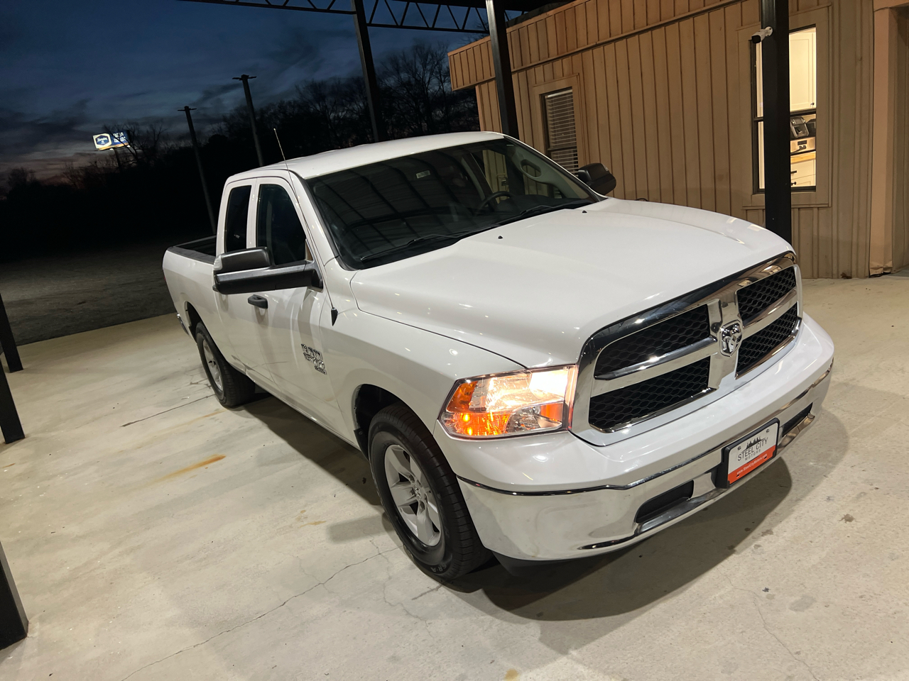 RAM 1500 Classic  2023