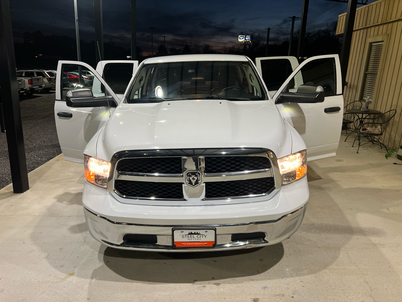 RAM 1500 Classic  2023