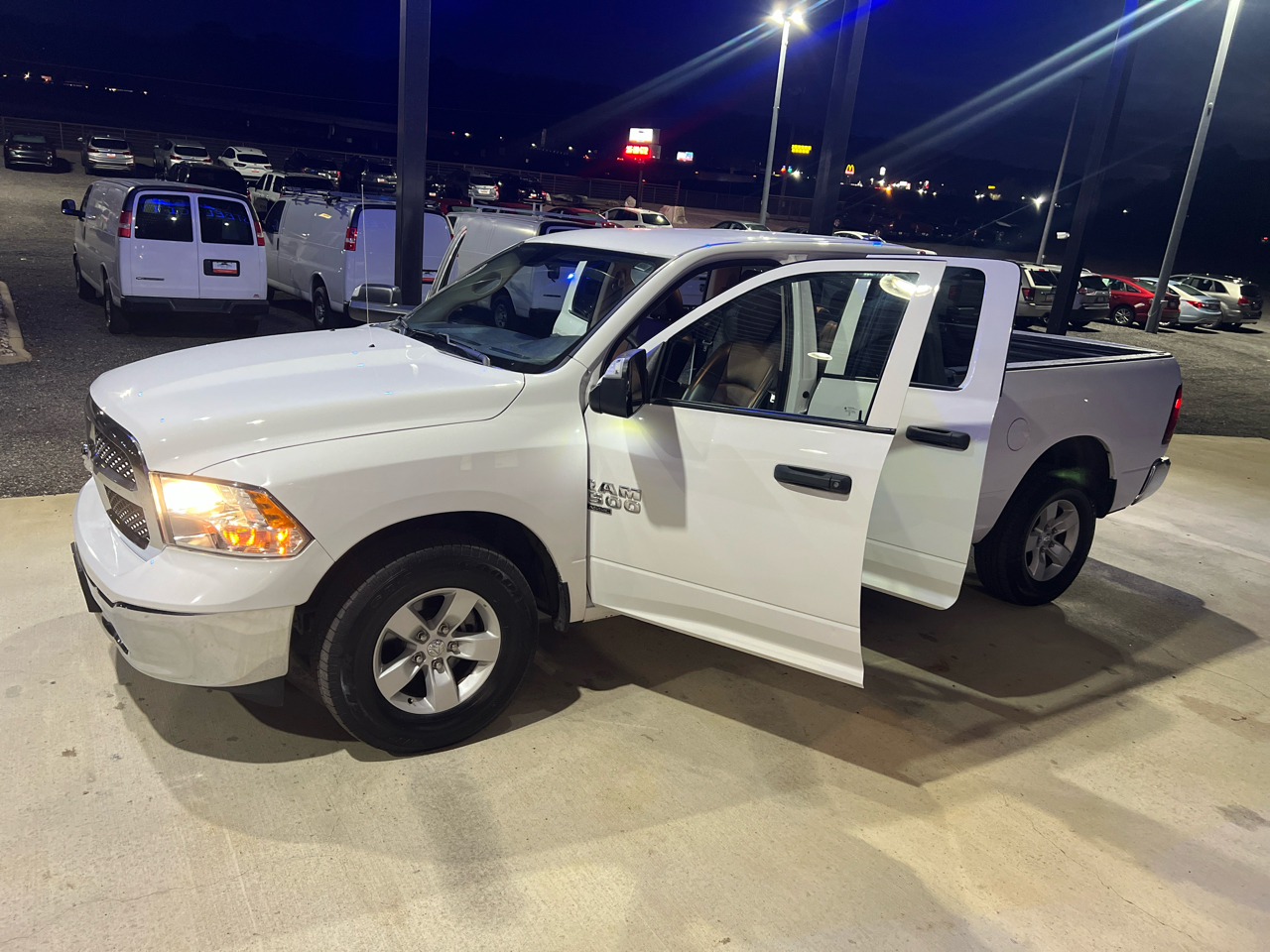 RAM 1500 Classic  2023