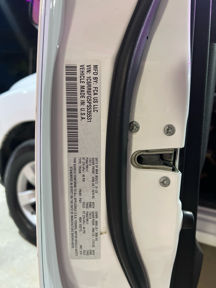 RAM 1500 Classic  2023