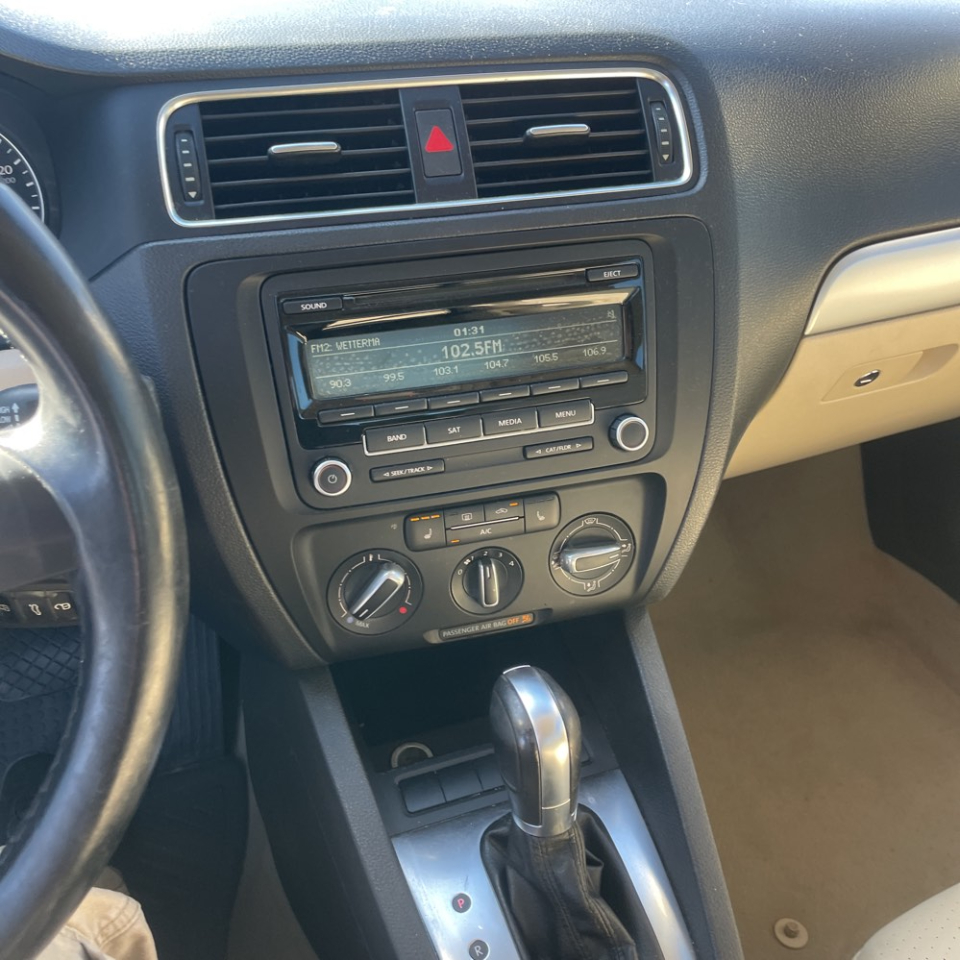 Volkswagen Jetta SE 2013