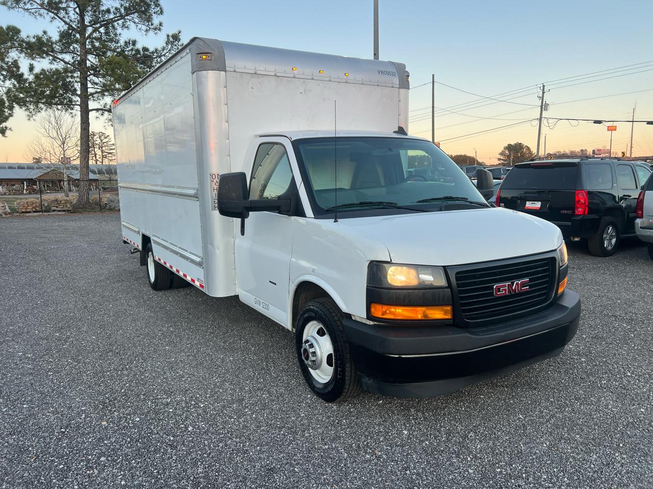 GMC Savana 3500 2018