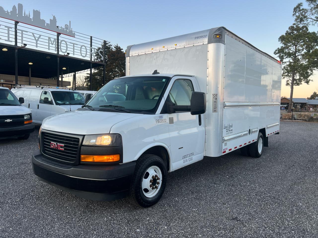 GMC Savana 3500 2018