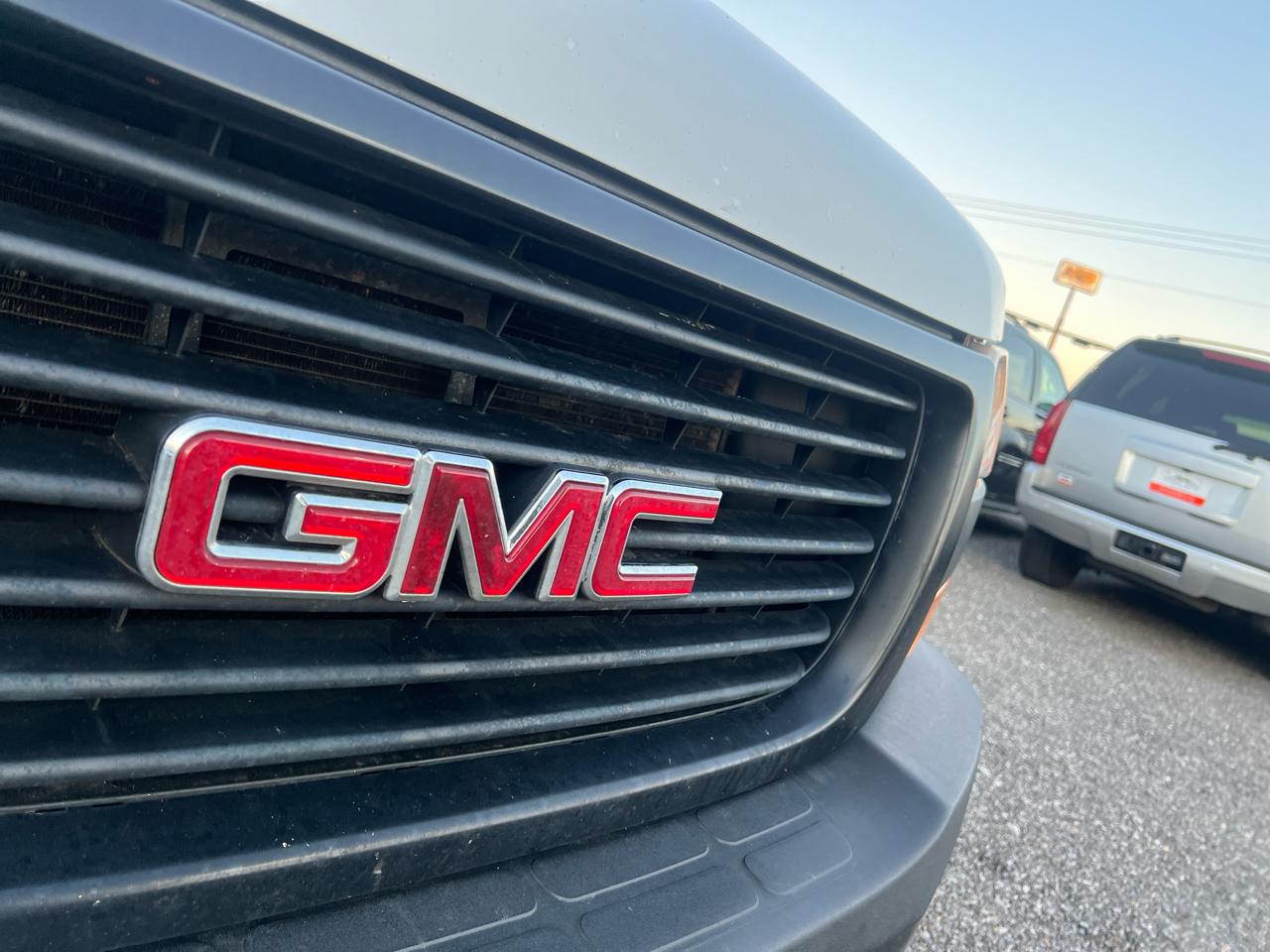 GMC Savana 3500 2018