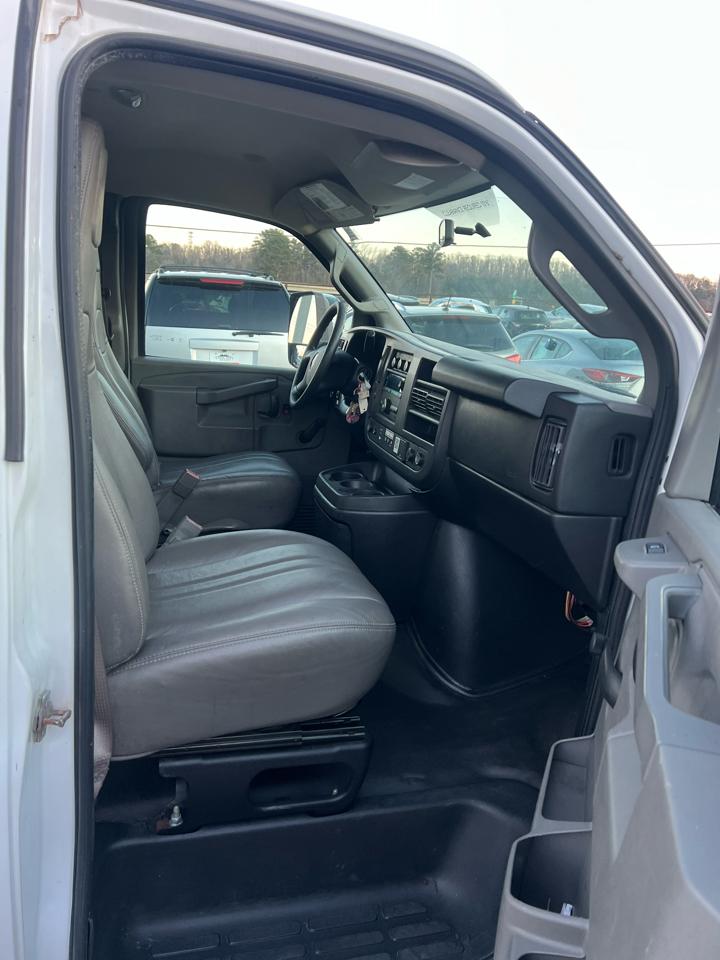 GMC Savana 3500 2018