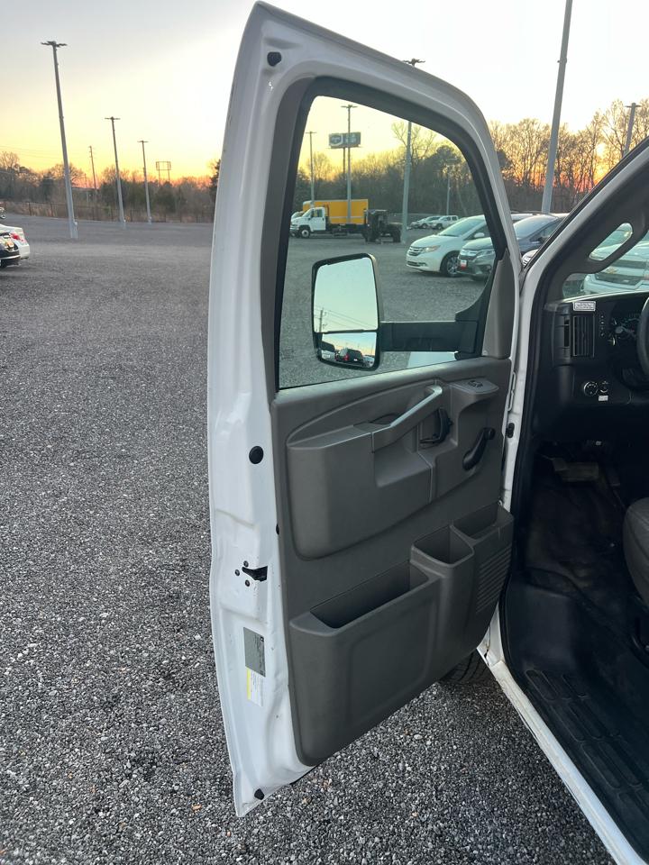 GMC Savana 3500 2018