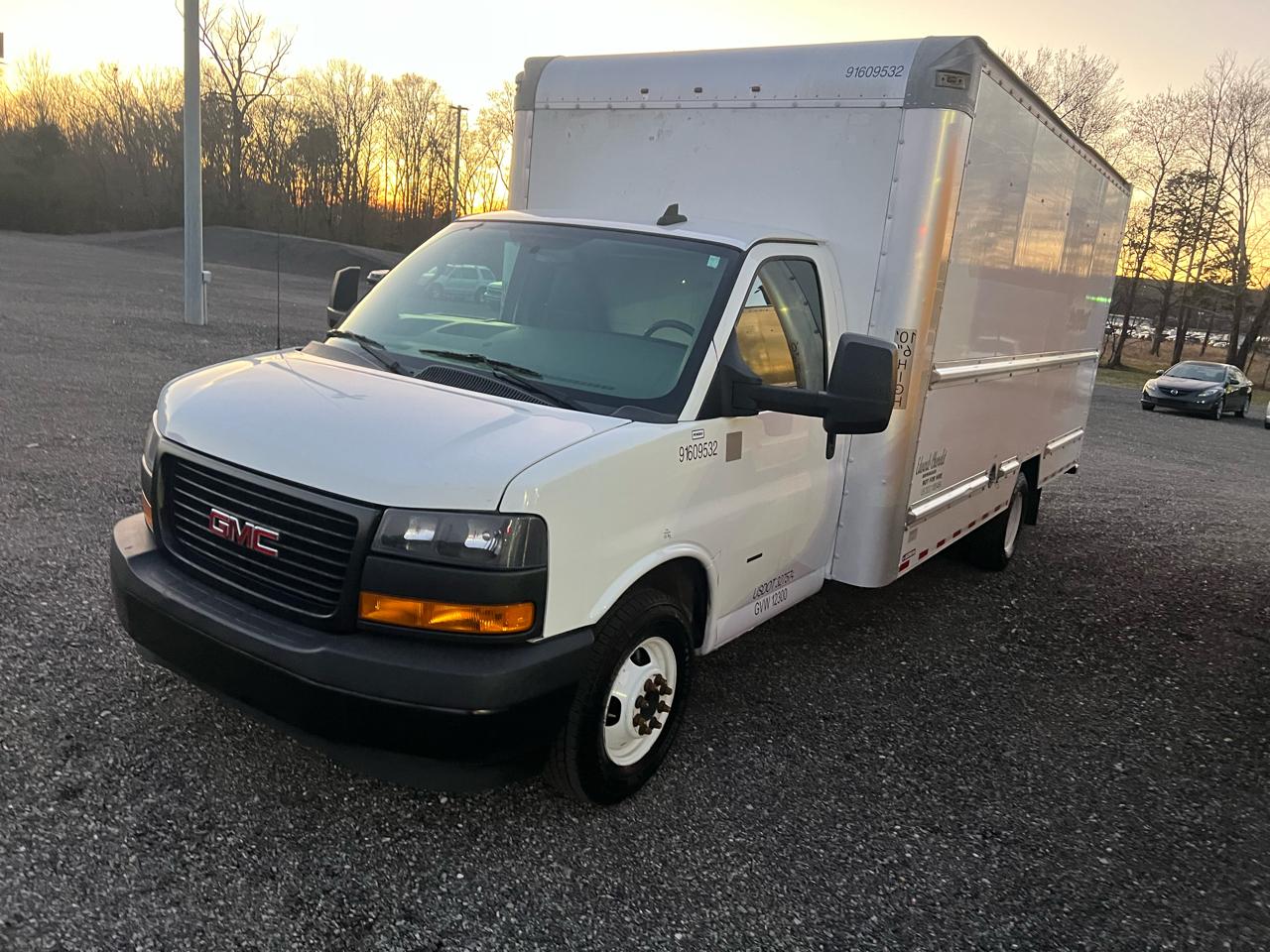 GMC Savana 3500 2018