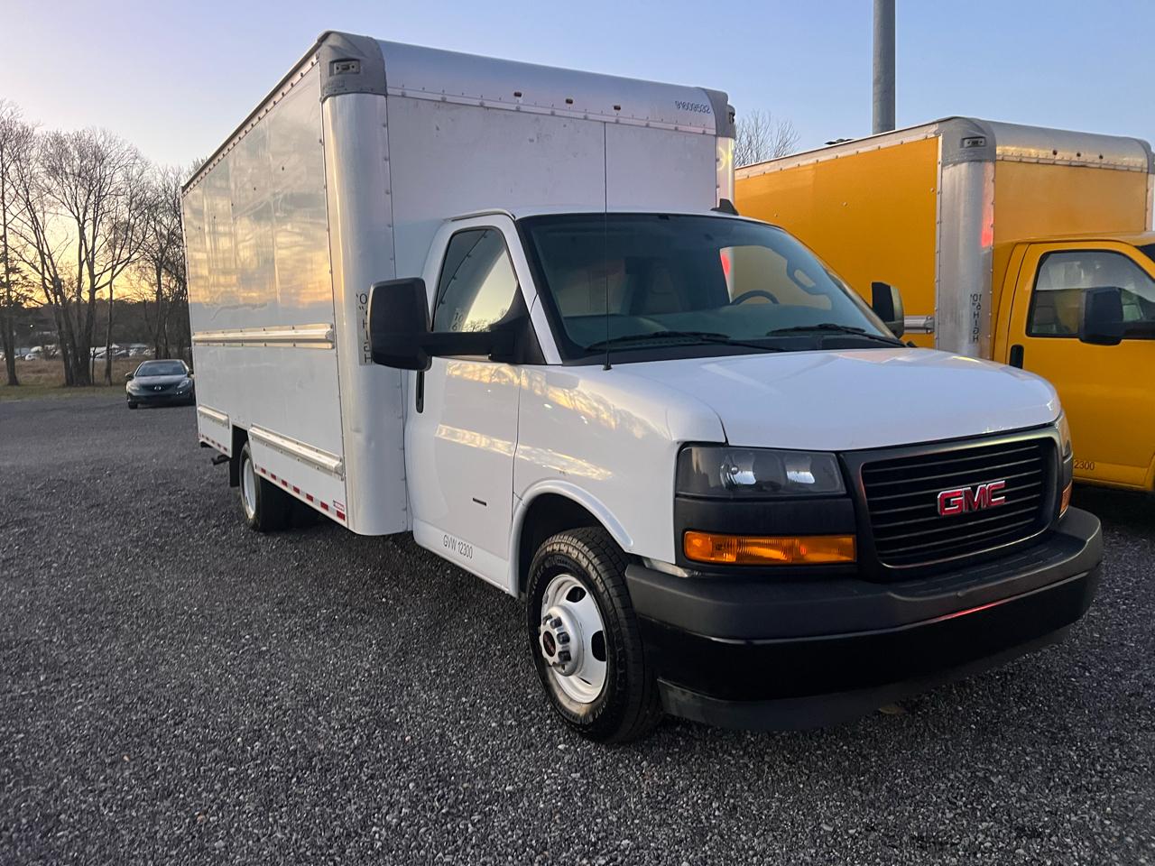 GMC Savana 3500 2018
