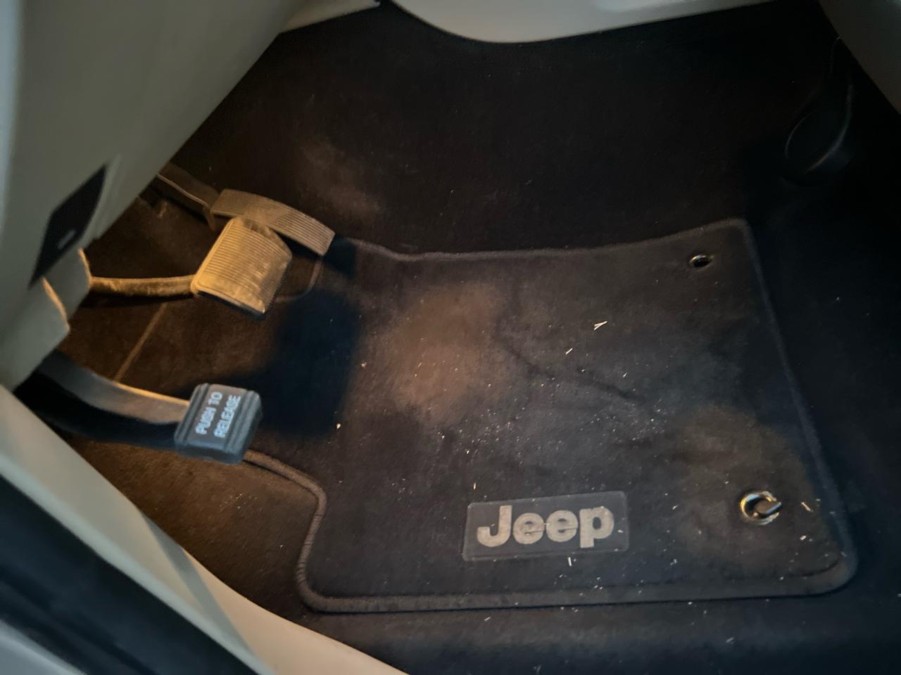 Jeep Grand Cherokee  2014