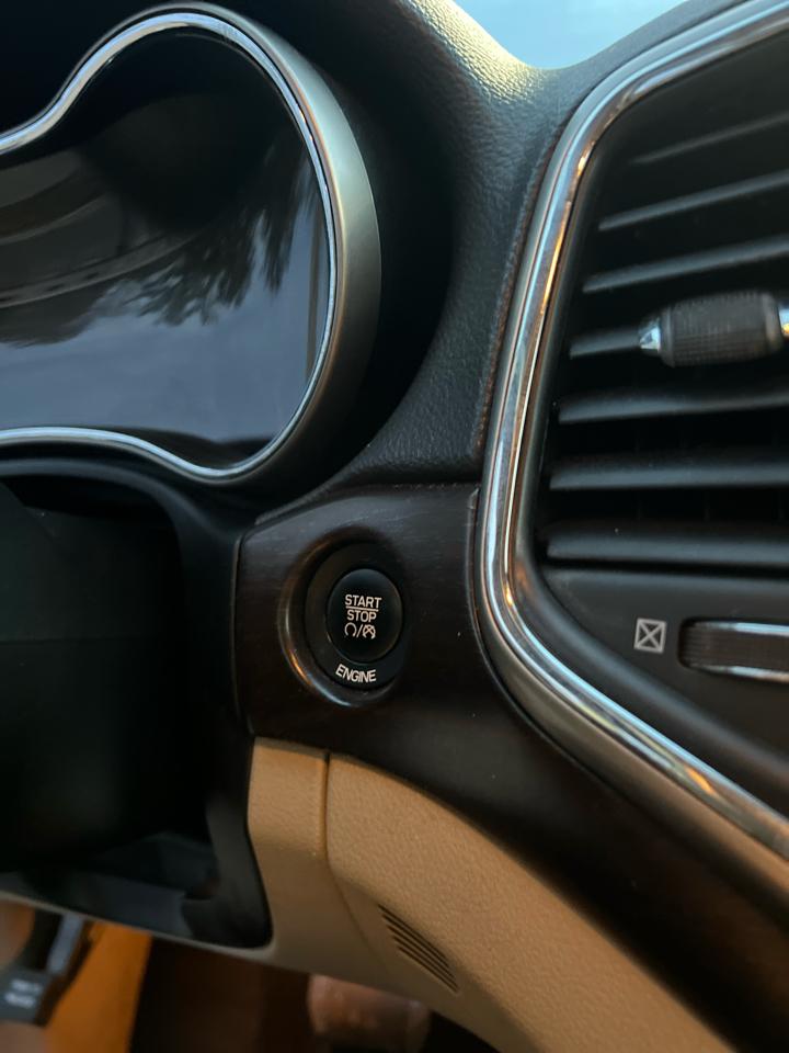 Jeep Grand Cherokee  2014