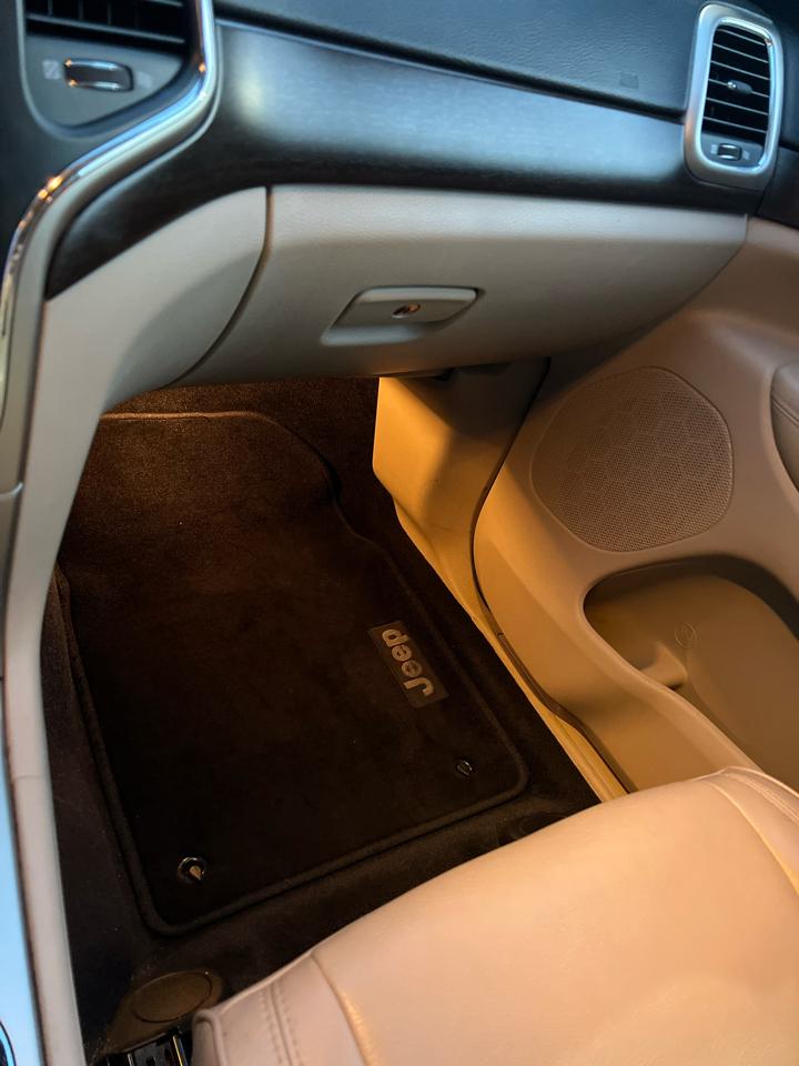 Jeep Grand Cherokee  2014